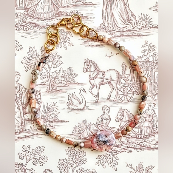 Natural Peruvian Pink Opal Beaded Necklace with Pink Opal Centerpiece - Picture 1 of 11